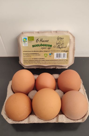 Huevos ecológicos. Formato media docena